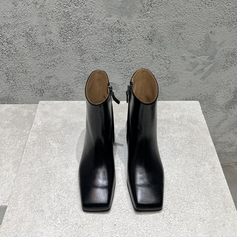 b0tt*ga Ven*ta boots